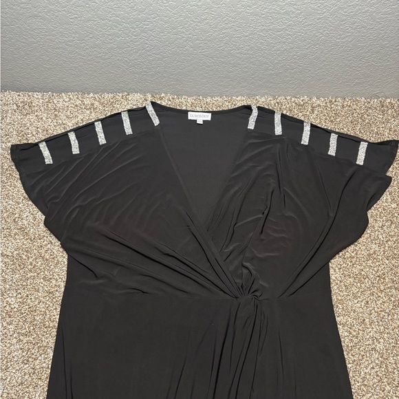 Luxology Black Maxi Dress with Silver Details - Picture 3 of 10